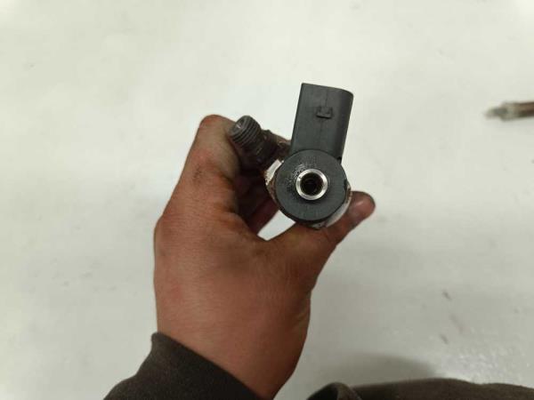 INJECTEUR AUDI/SEAT/SKODA/VW A1/A3/LEON/TOLEDO/OCTAVIA/RAPID/SUPERB/GOLF 7/PASSAT/TIGUAN/TOURAN - Vue 3